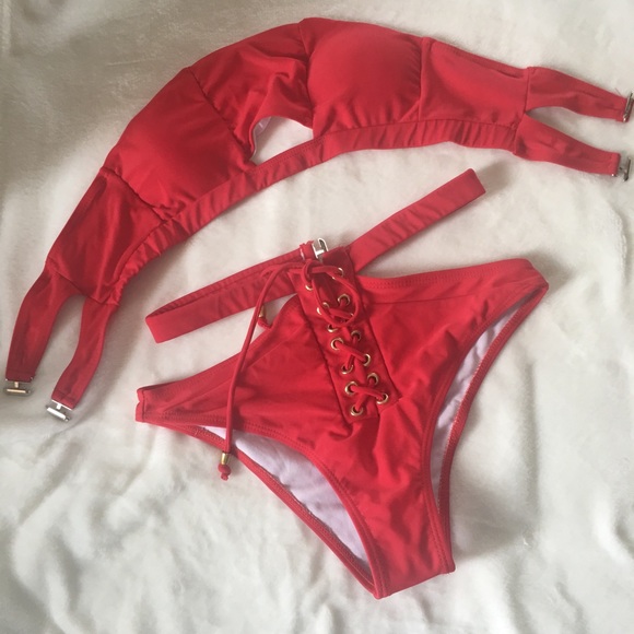 Red two-piece swimsuit - Picture 5 of 5
